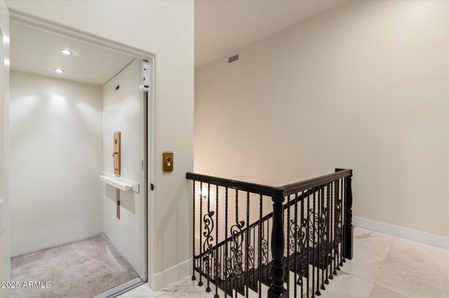 6123 W ALAMEDA Road, Glendale, AZ 85310