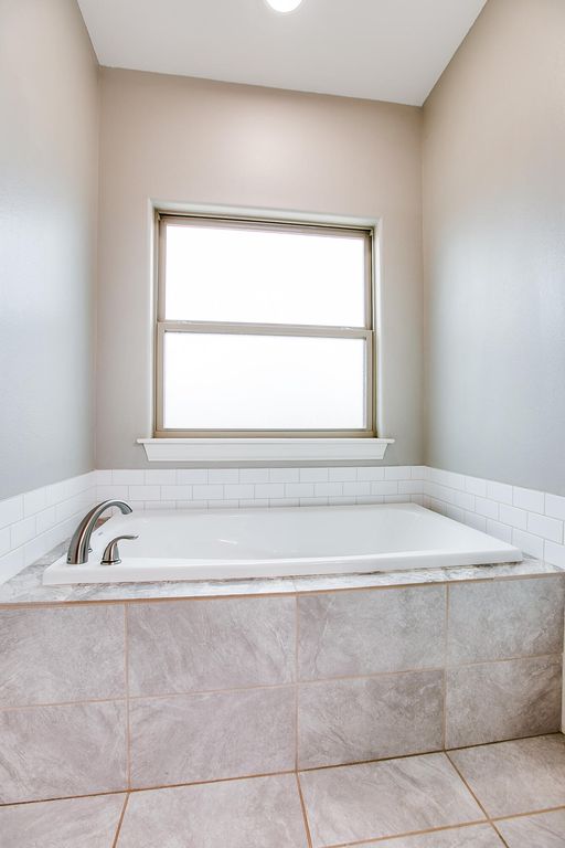 Image 22 of property listing at 8355 Panther Path, San Angelo, TX 76901