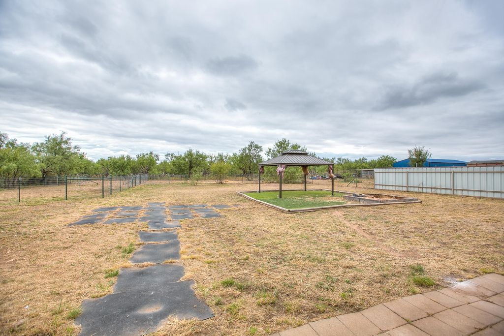 Image 29 of property listing at 8355 Panther Path, San Angelo, TX 76901