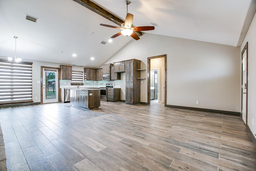 Image 8 of property listing at 8355 Panther Path, San Angelo, TX 76901