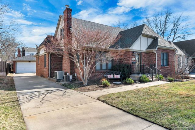140 N Pinecrest, Wichita, KS 67208