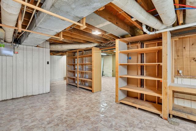 140 N Pinecrest, Wichita, KS 67208