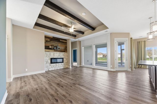 6375 W Venice Ct, Wichita, KS 67205