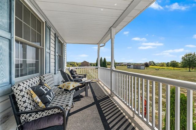 3251 Grandview Rd, Perry Twp, PA 16117
