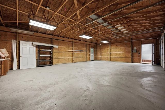 3251 Grandview Rd, Perry Twp, PA 16117