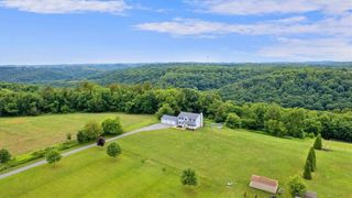 3251 Grandview Rd, Perry Twp, PA 16117