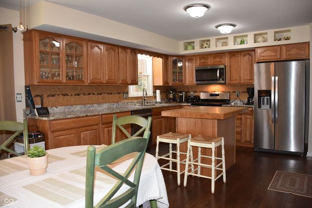 2432 E Stafford Place, Martinsville, IN 46151