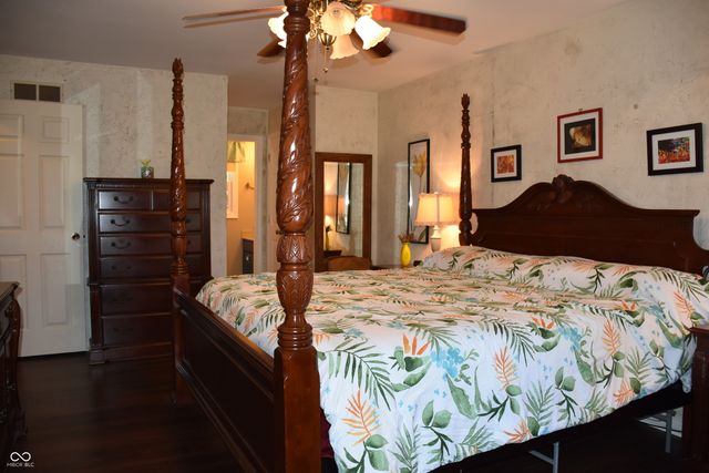 2432 E Stafford Place, Martinsville, IN 46151