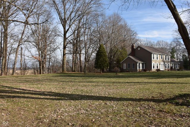 2432 E Stafford Place, Martinsville, IN 46151