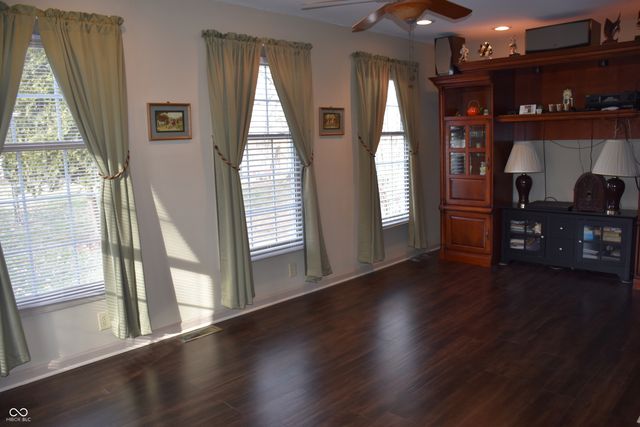 2432 E Stafford Place, Martinsville, IN 46151