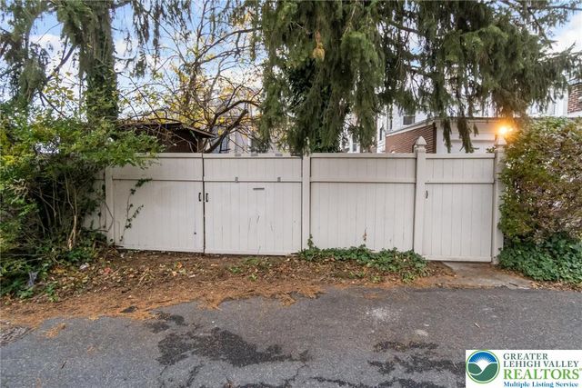 127 South 16th Street, Allentown City, PA 18102