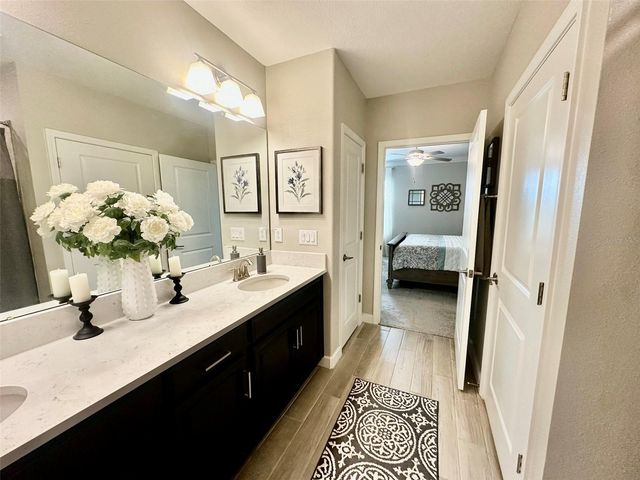 10442 ECHO DOCK LOOP, San Antonio, FL 33576