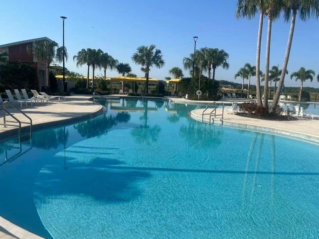 10442 ECHO DOCK LOOP, San Antonio, FL 33576
