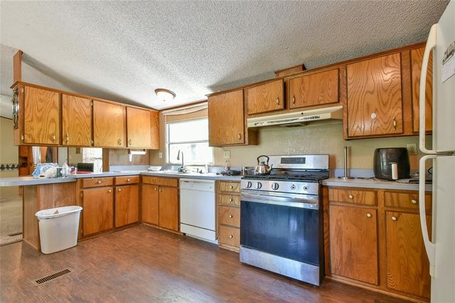 16225 Cherrystone Drive, Choctaw, OK 73020