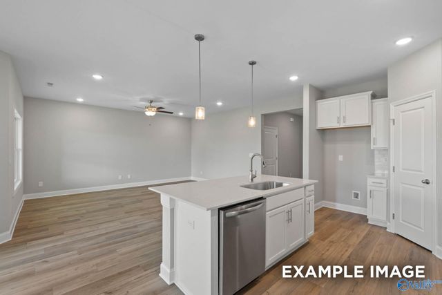 344 Creek Grove Avenue, New Market, AL 35761