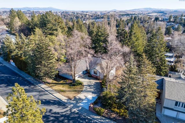 945 SW Alcora Dr, Pullman, WA 99163