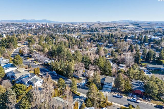 945 SW Alcora Dr, Pullman, WA 99163