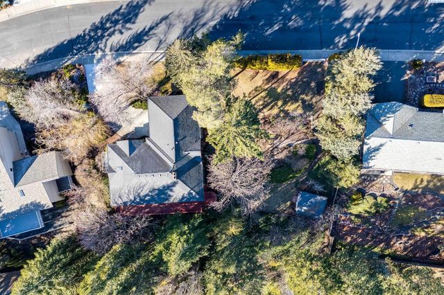 945 SW Alcora Dr, Pullman, WA 99163