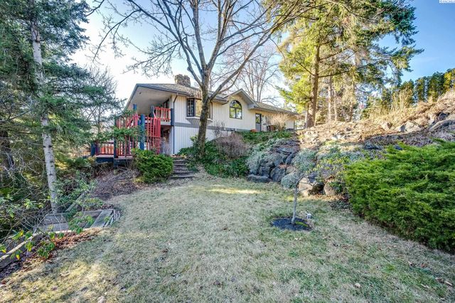 945 SW Alcora Dr, Pullman, WA 99163