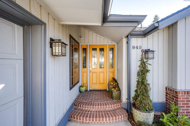 945 SW Alcora Dr, Pullman, WA 99163