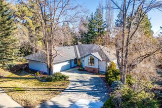 945 SW Alcora Dr, Pullman, WA 99163