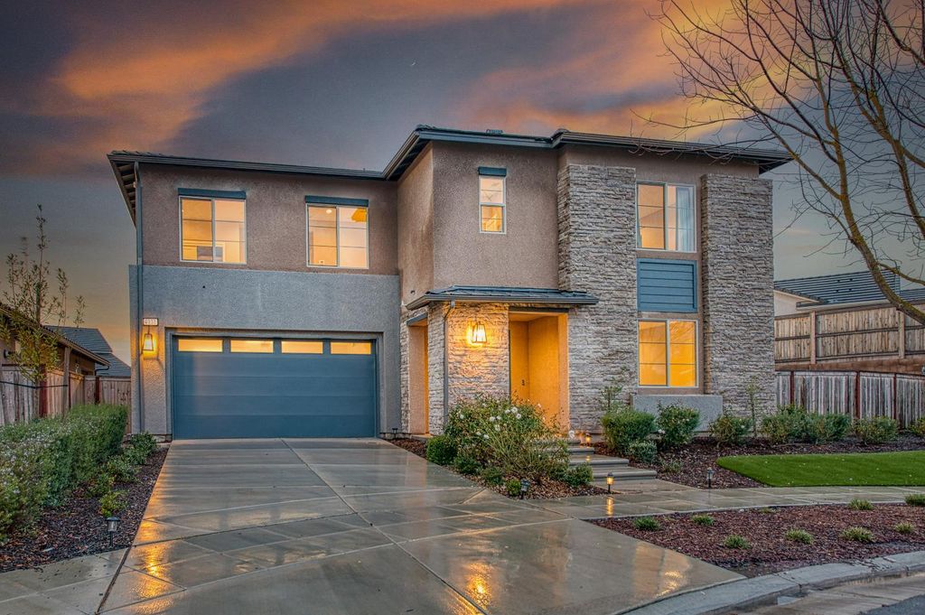 Image 1 of property listing at 4338 Monarch Place, Madera, CA 93636