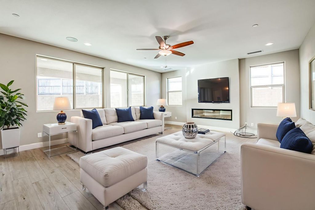 Image 10 of property listing at 4338 Monarch Place, Madera, CA 93636