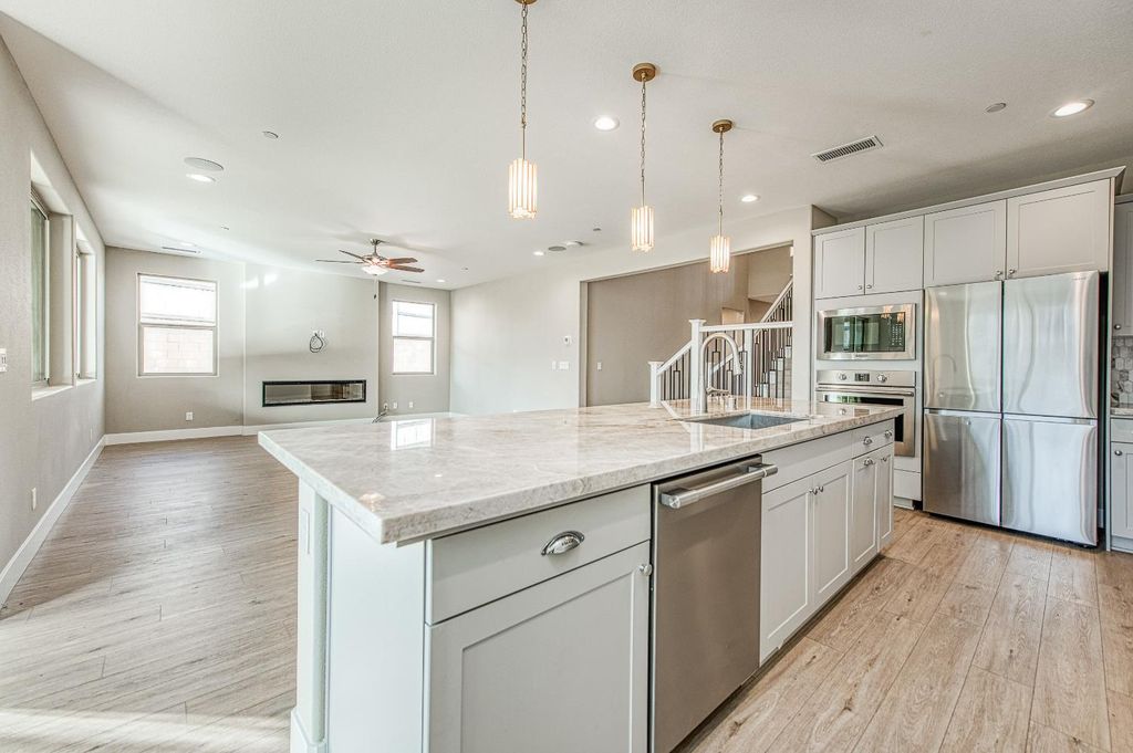 Image 28 of property listing at 4338 Monarch Place, Madera, CA 93636