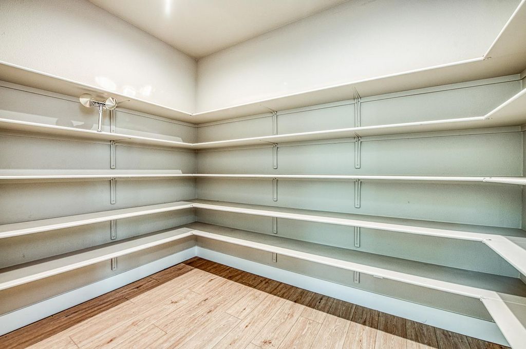 Image 32 of property listing at 4338 Monarch Place, Madera, CA 93636