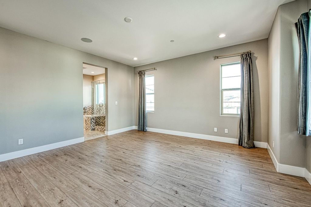 Image 45 of property listing at 4338 Monarch Place, Madera, CA 93636