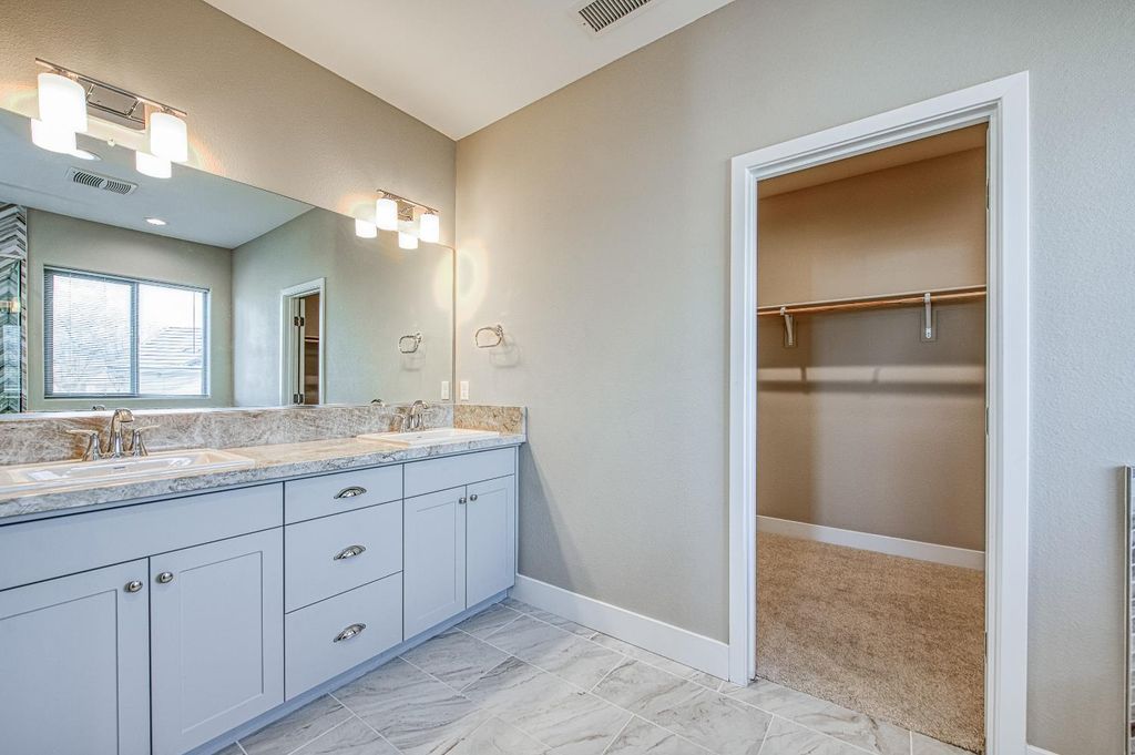 Image 47 of property listing at 4338 Monarch Place, Madera, CA 93636