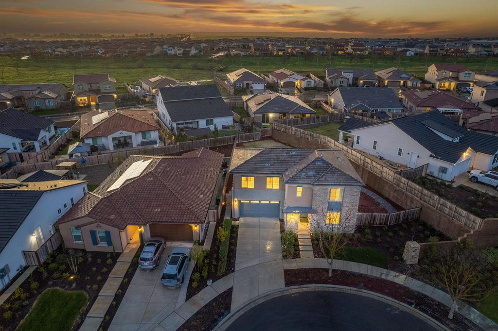 Image 58 of property listing at 4338 Monarch Place, Madera, CA 93636