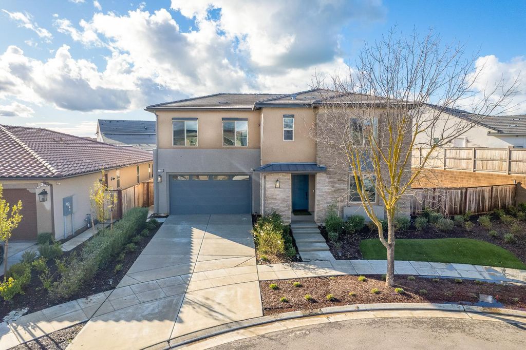 Image 59 of property listing at 4338 Monarch Place, Madera, CA 93636