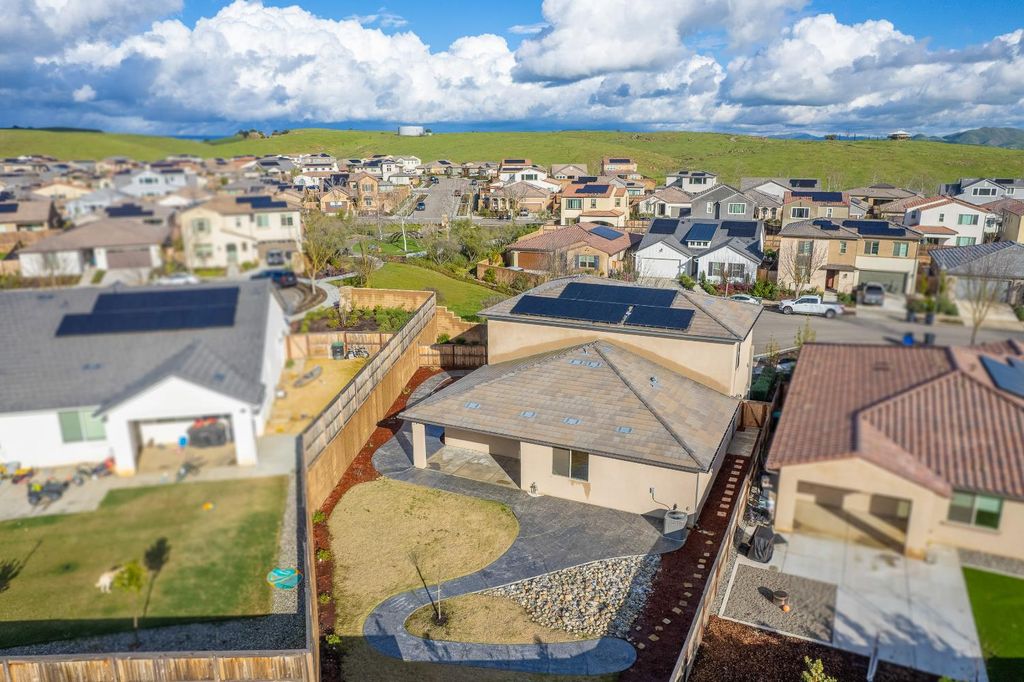 Image 64 of property listing at 4338 Monarch Place, Madera, CA 93636