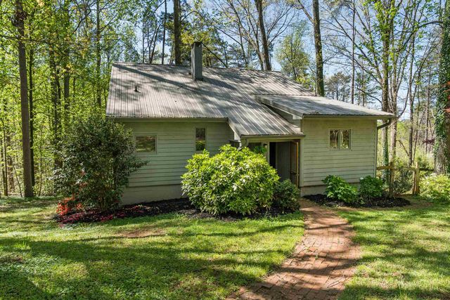 825 Daylilly Drive, Inman, SC 29349