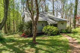 825 Daylilly Drive, Inman, SC 29349