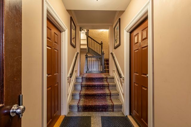 52 Cooper St. 2, Boston, MA 02113