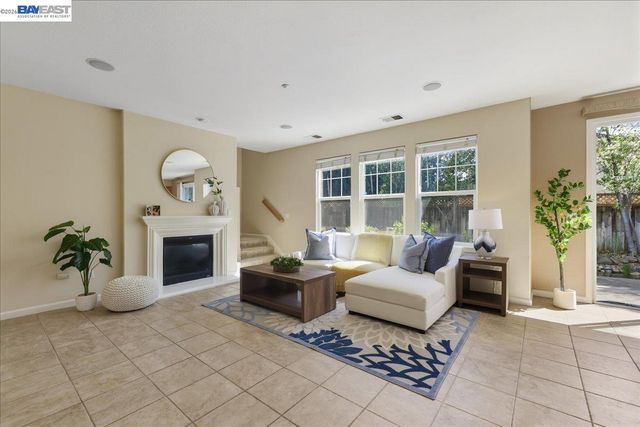 38393 Amaryllis Pl, Newark, CA 94560