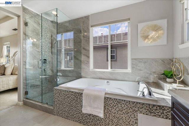 38393 Amaryllis Pl, Newark, CA 94560