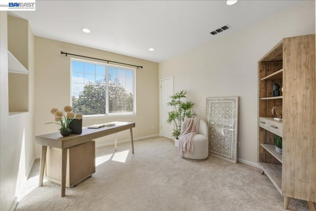 38393 Amaryllis Pl, Newark, CA 94560