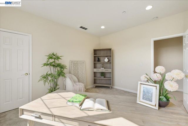 38393 Amaryllis Pl, Newark, CA 94560