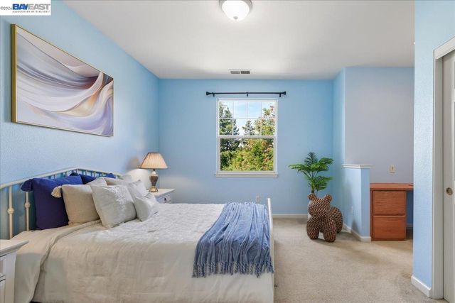 38393 Amaryllis Pl, Newark, CA 94560