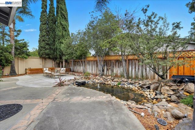 38393 Amaryllis Pl, Newark, CA 94560