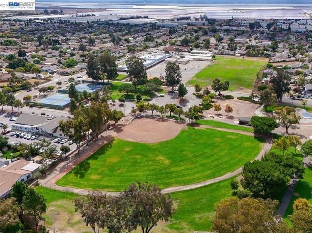 38393 Amaryllis Pl, Newark, CA 94560