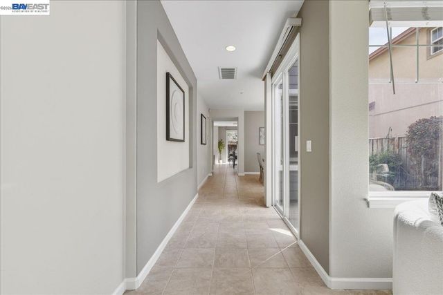 38393 Amaryllis Pl, Newark, CA 94560