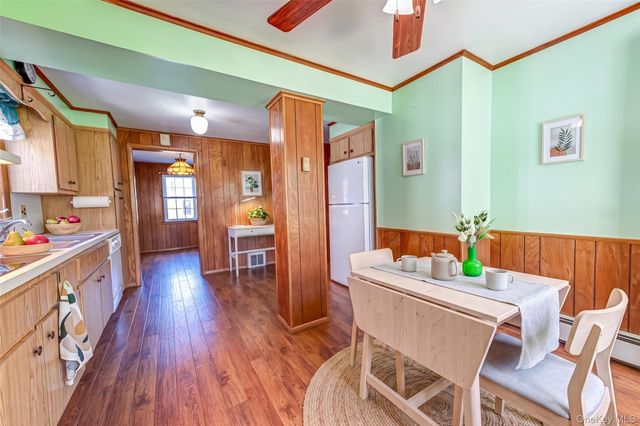 375 Latham Road, Mineola, NY 11501