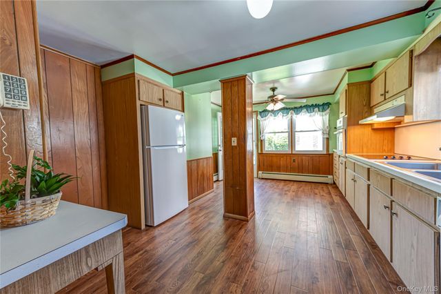 375 Latham Road, Mineola, NY 11501