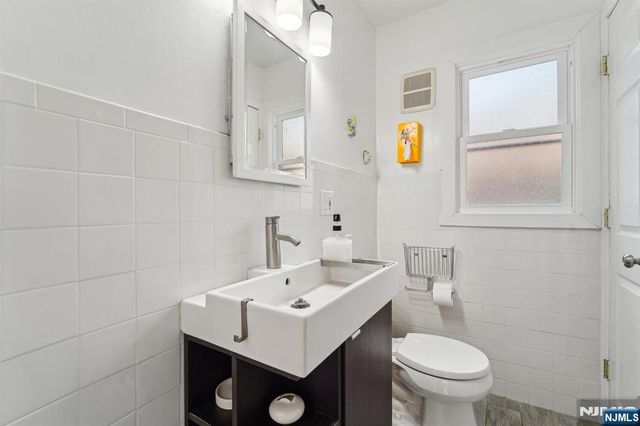 120 Gordon Avenue, Tenafly, NJ 07670