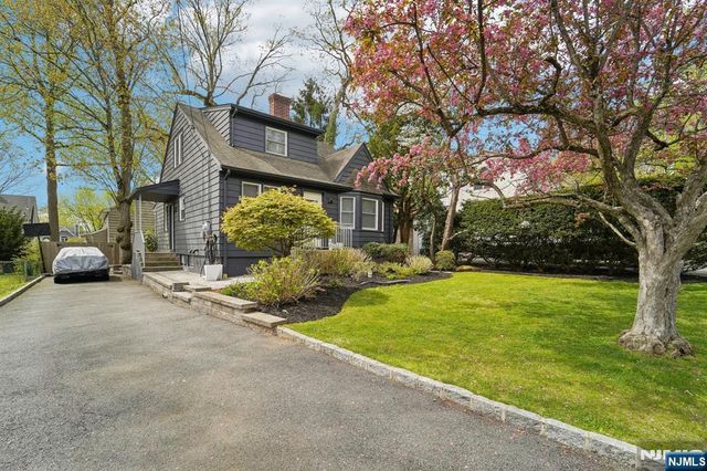 120 Gordon Avenue, Tenafly, NJ 07670