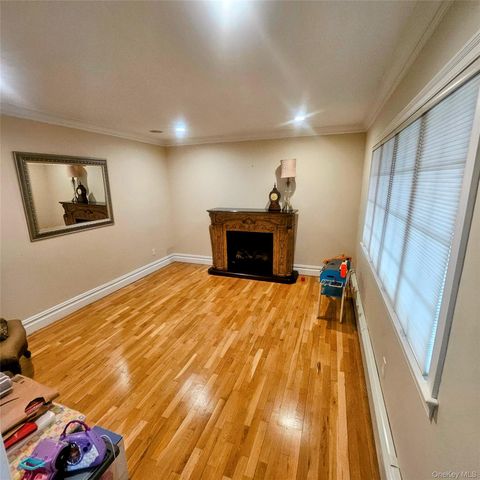 10 Foxwood Lane, Thornwood, NY 10594